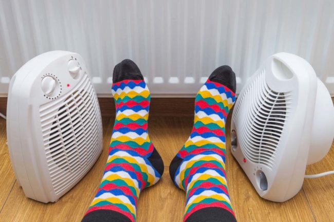 Should-You-Use-an-Electric-Heater-to-Stay-Warm-Indoors